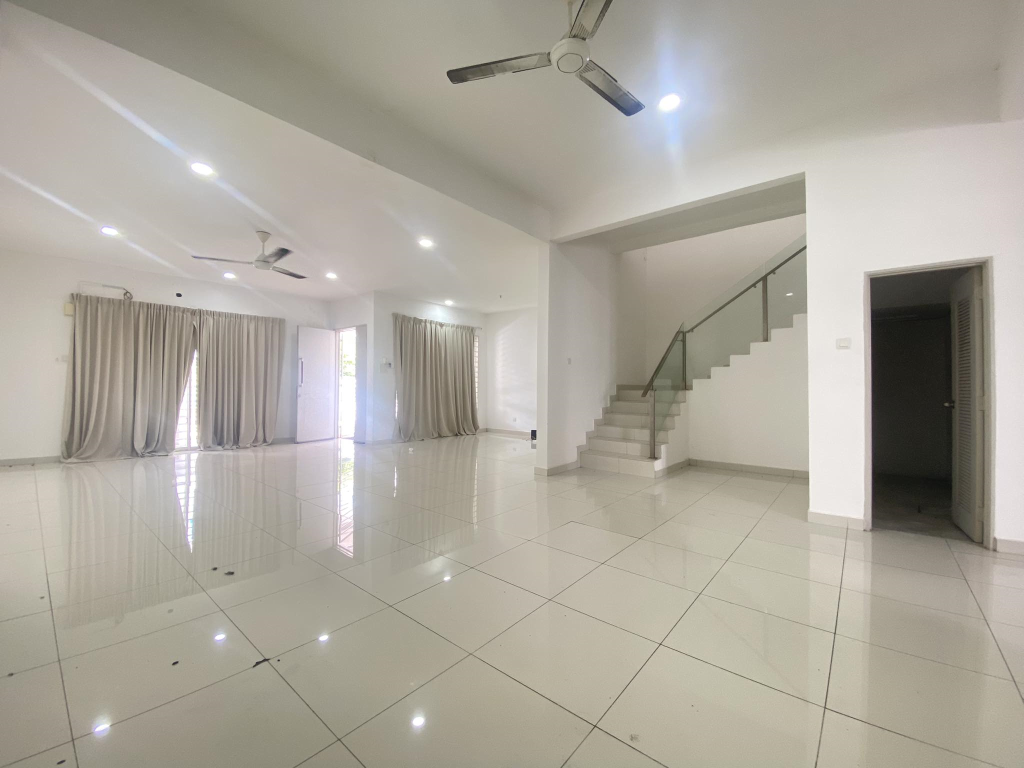 House D Kayangan House Sek13 Shah Alam by Emily - photo 3