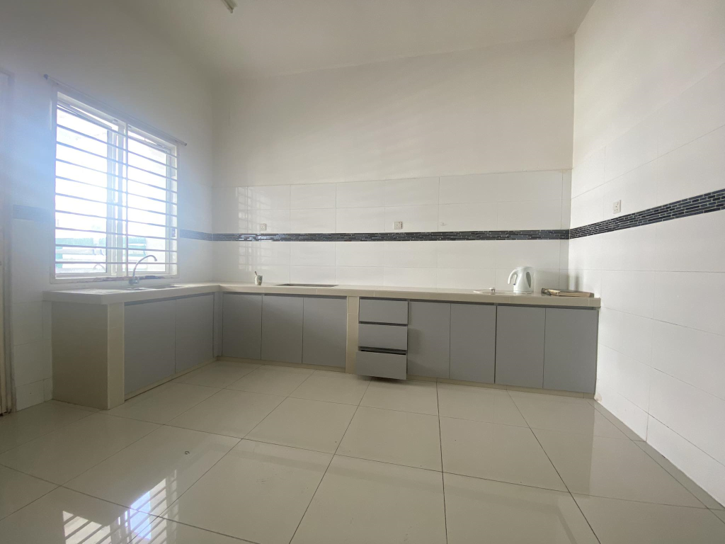 House D Kayangan House Sek13 Shah Alam by Emily - photo 5