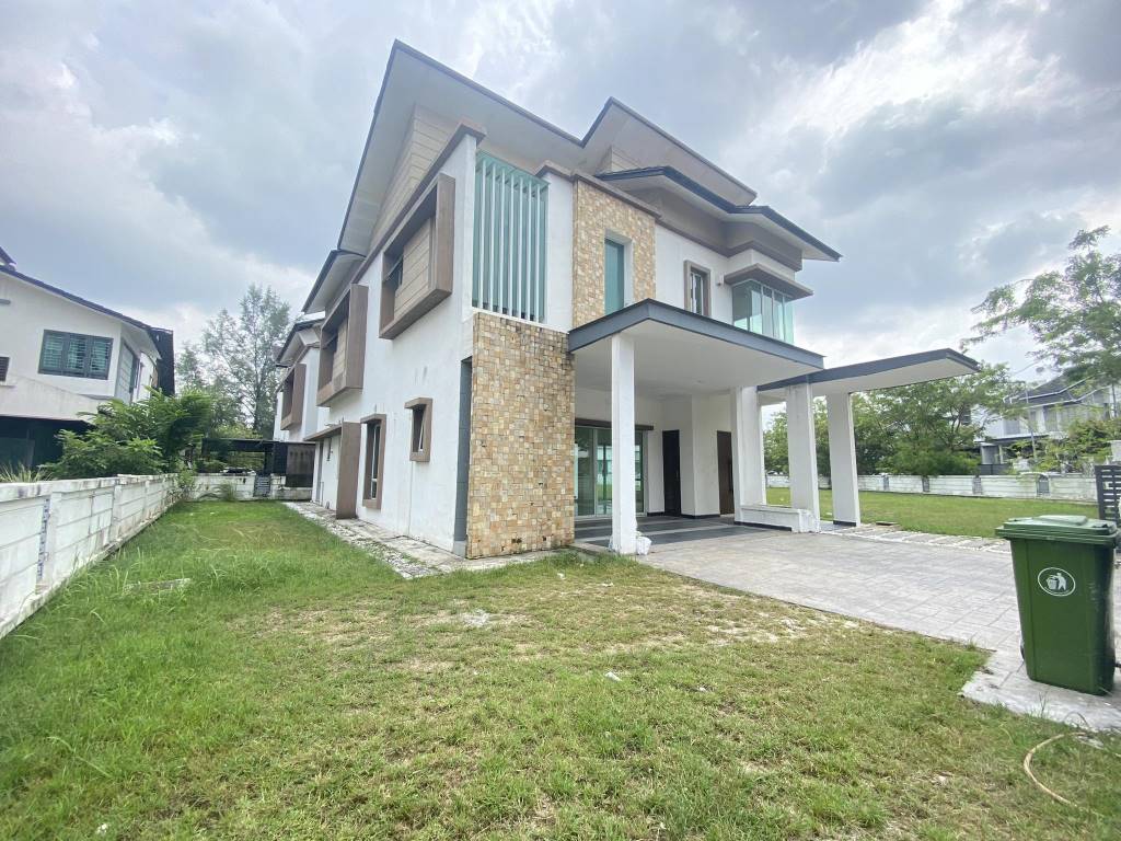 50x80 Semi D House Sek13 Shah Alam by Emily - photo 2