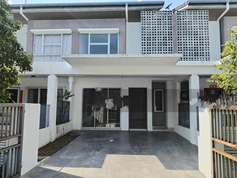 Brand new 2 storey terrace Penduline by JB - photo 1
