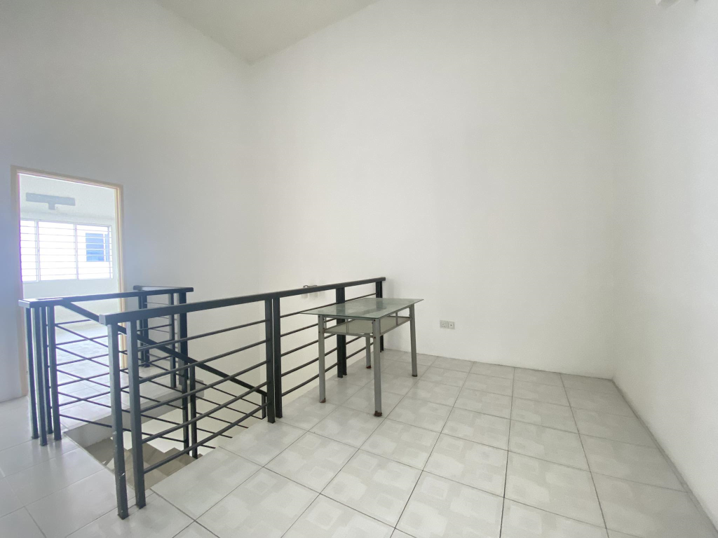 20x70 House Bandar Nusa Rhu Shah Alam by Emily - photo 4