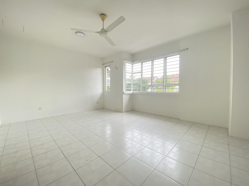 20x70 House Bandar Nusa Rhu Shah Alam by Emily - photo 5