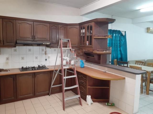 SEWA Bukit Rimau Townhouse w kitchen cabinet by JB - photo 4