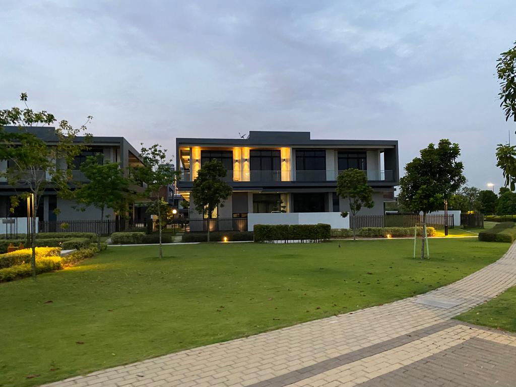 2sty Semi D Grandezza 5br4b Kota Kemuning by JB - photo 3