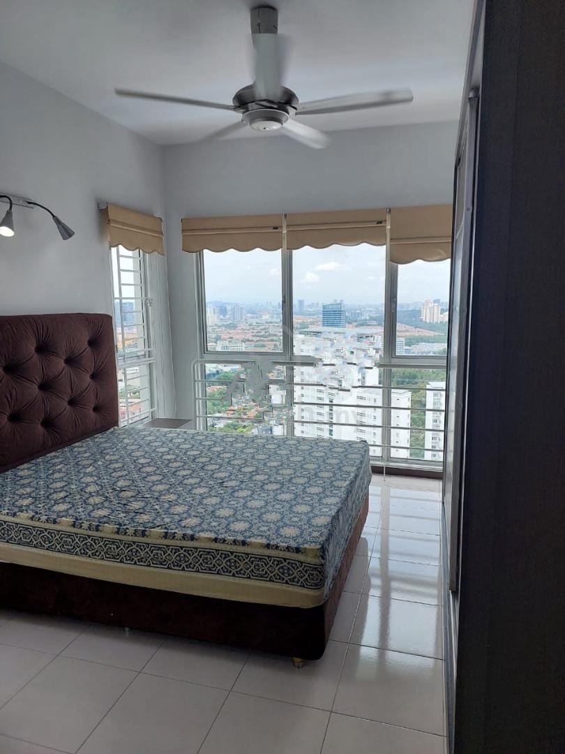 Rent Metropolitan Square full furnished by JB - photo 11