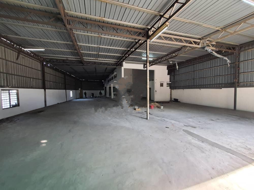 Sewa Warehouse 7272sf Kota Kemuning by JB - photo 2