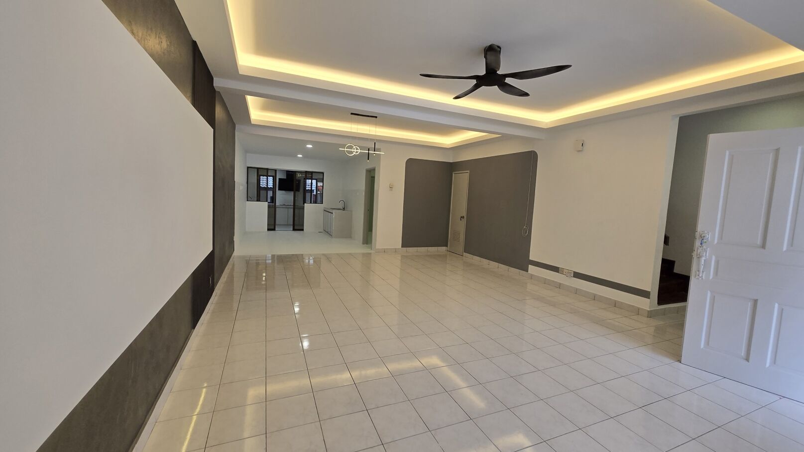 2sty house BU 12 for rent - photo 2