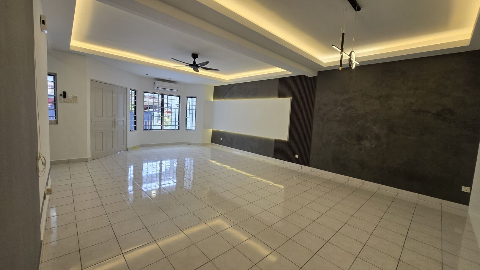 2sty house BU 12 for rent - photo 3