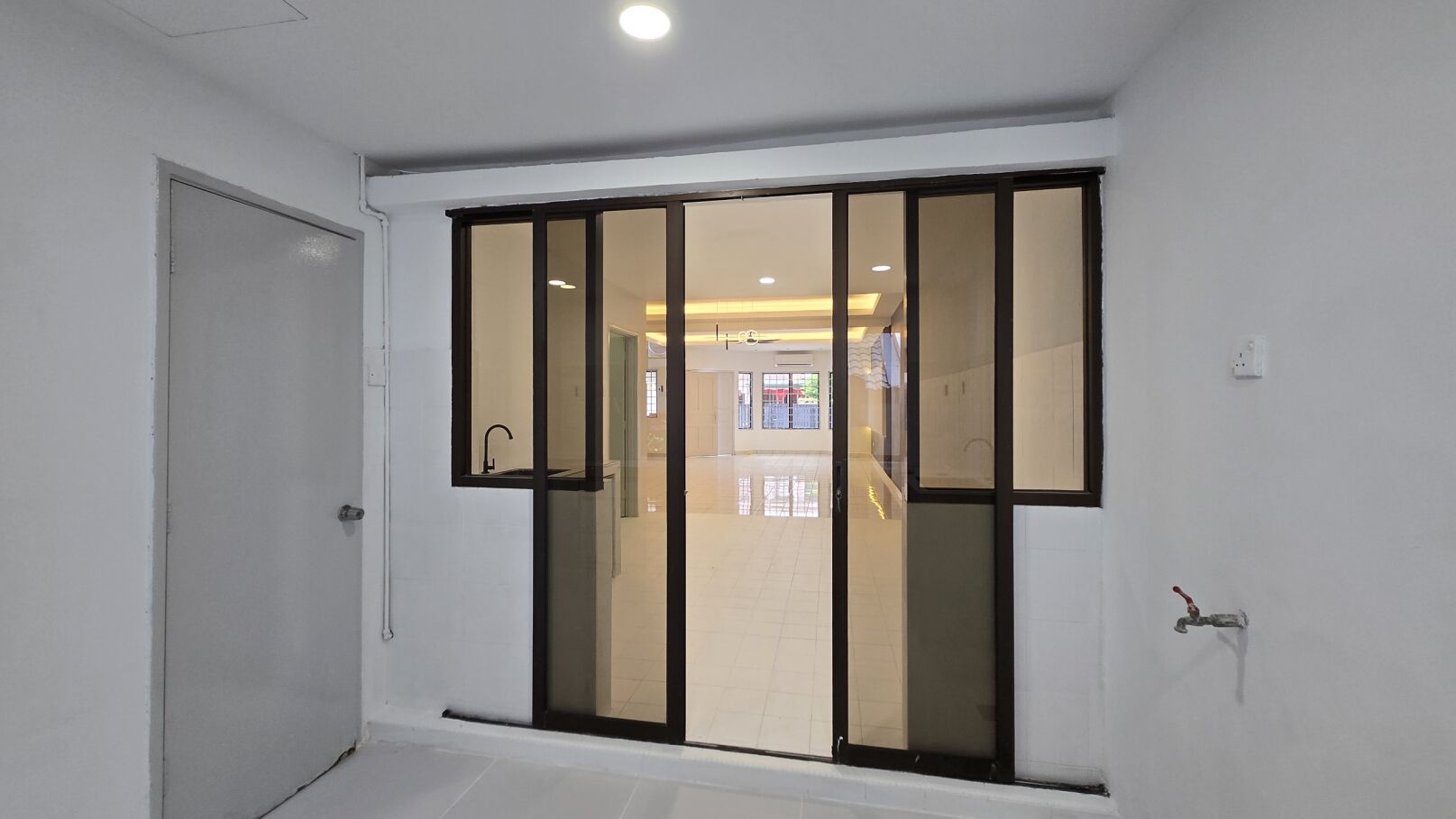 2sty house BU 12 for rent - photo 4