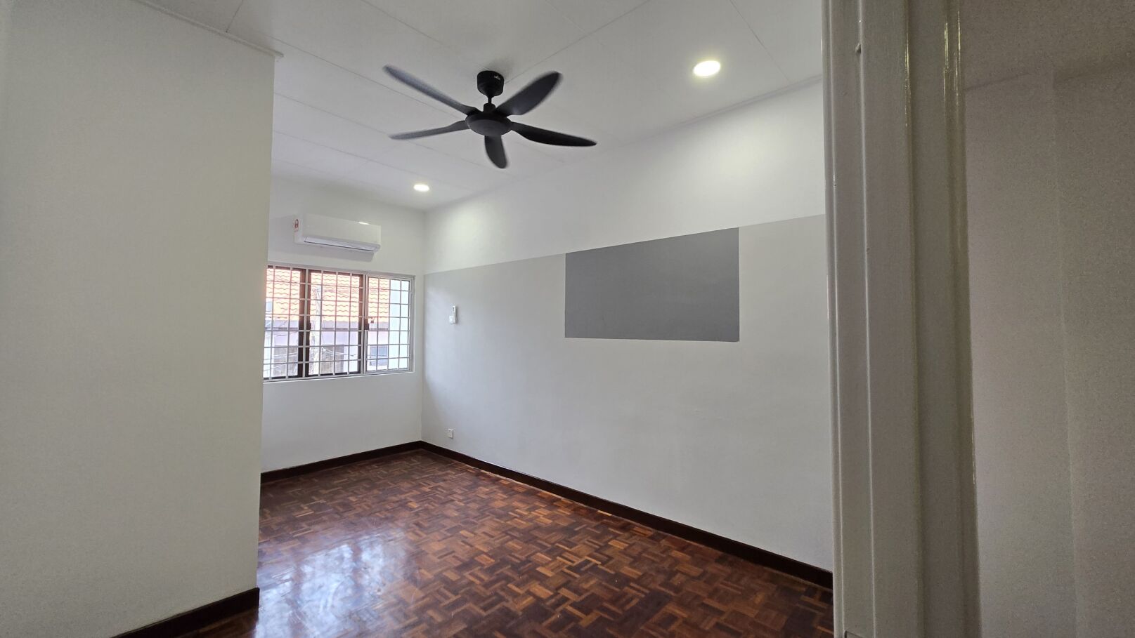 2sty house BU 12 for rent - photo 9