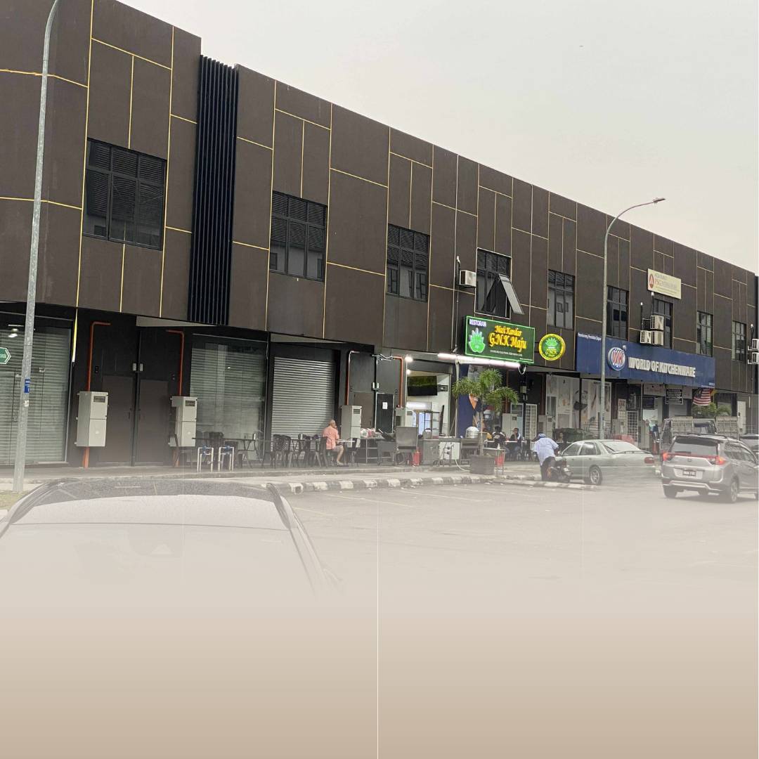 Ground floor Shop Sek 25 Tmn Sri Muda by Emily