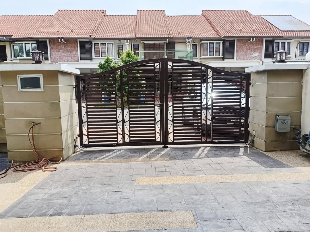 Sewa move in ready, 2sty house Alam Impian by Riya - photo 10