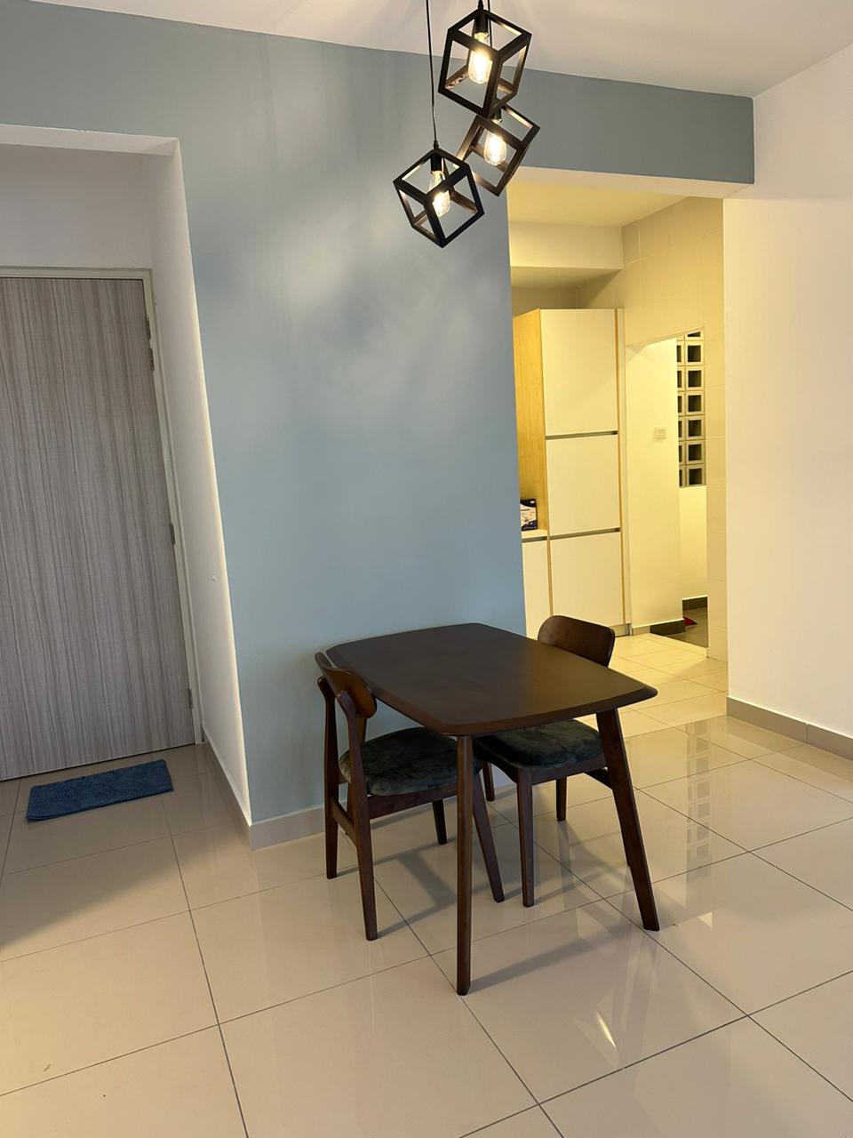 Armanna w kitchen cabinet for rent - photo 13