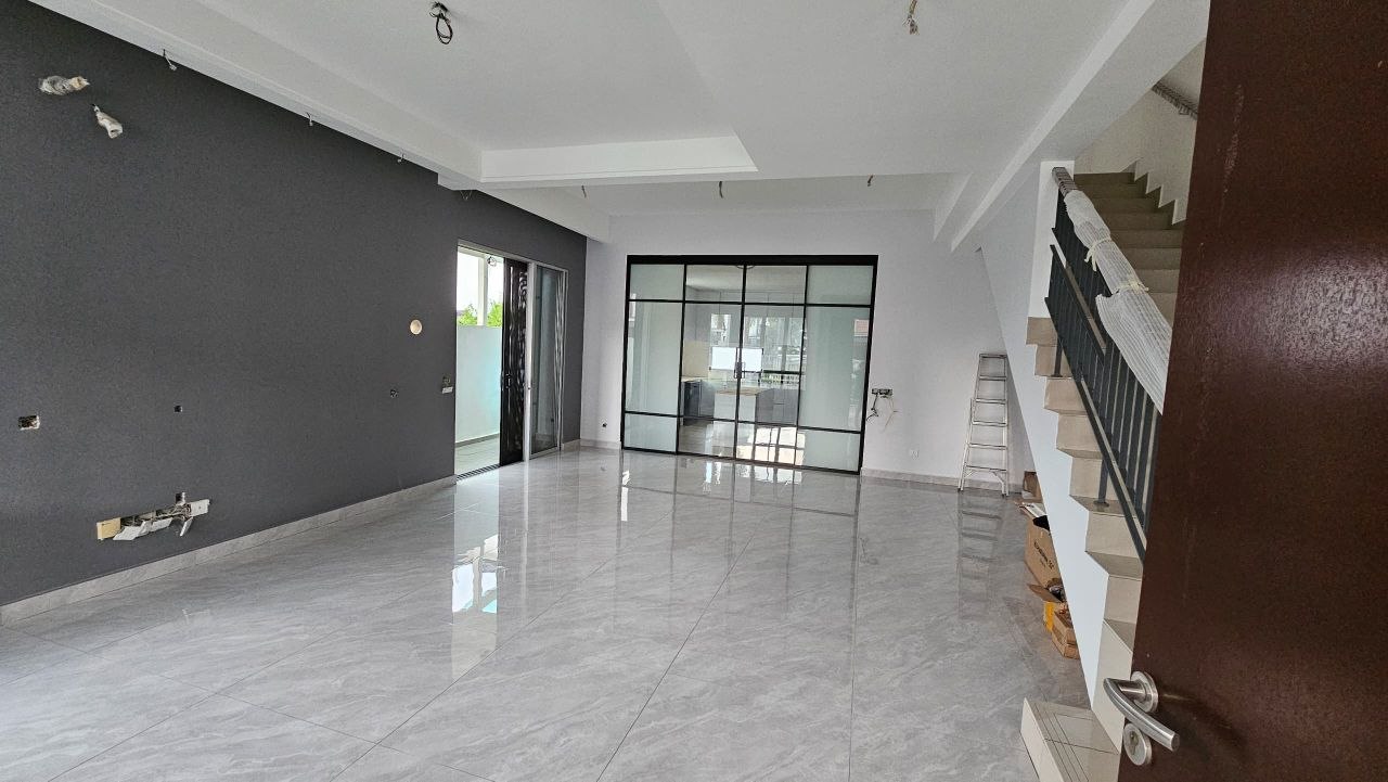 2sty renovated house Rimbayu Livia Kota Kemuning - photo 4
