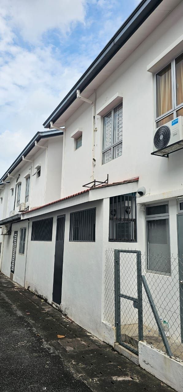 2sty renovated house Rimbayu Livia Kota Kemuning - photo 5