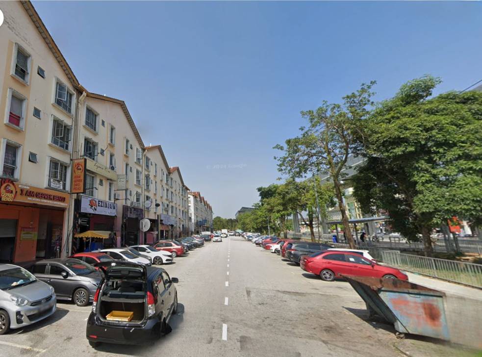 2604 Shop Pusat Komersial Sek 7 by Emily - photo 2