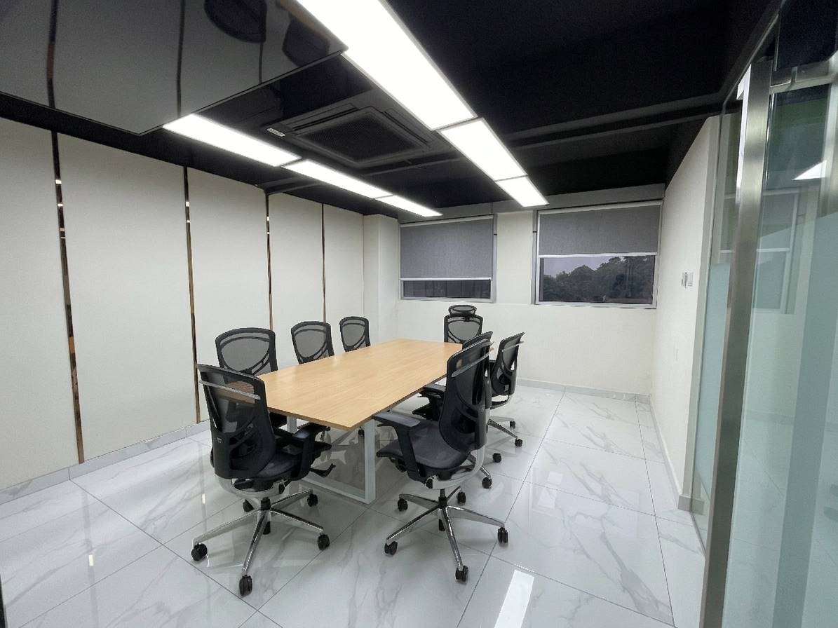 Office lot to rent in Meru by jb - photo 3