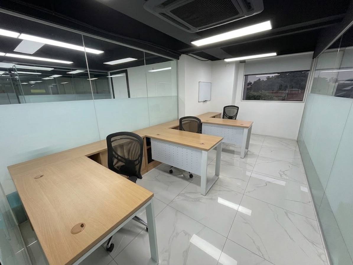 Office lot to rent in Meru by jb - photo 2