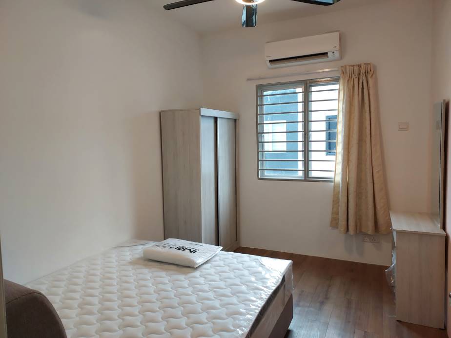 Double storey unit at Cybersouth for rent by jb - photo 9