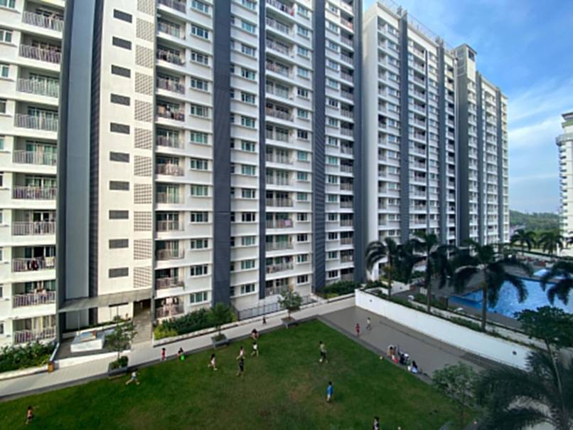 2607 4558 V Residensi Condo Sek 22 by Emily