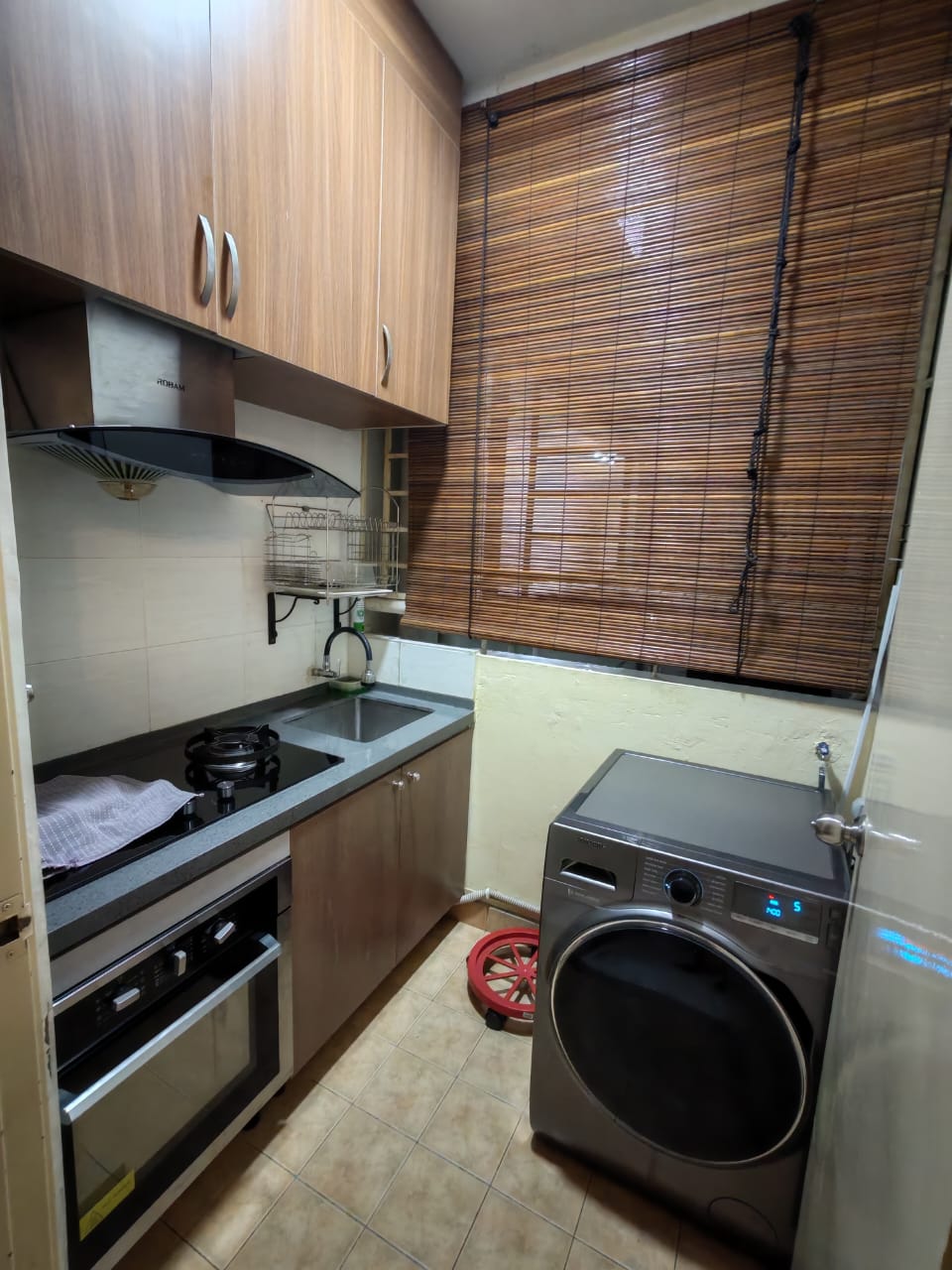 Fully furnished Metropolitan Square for rent - photo 13
