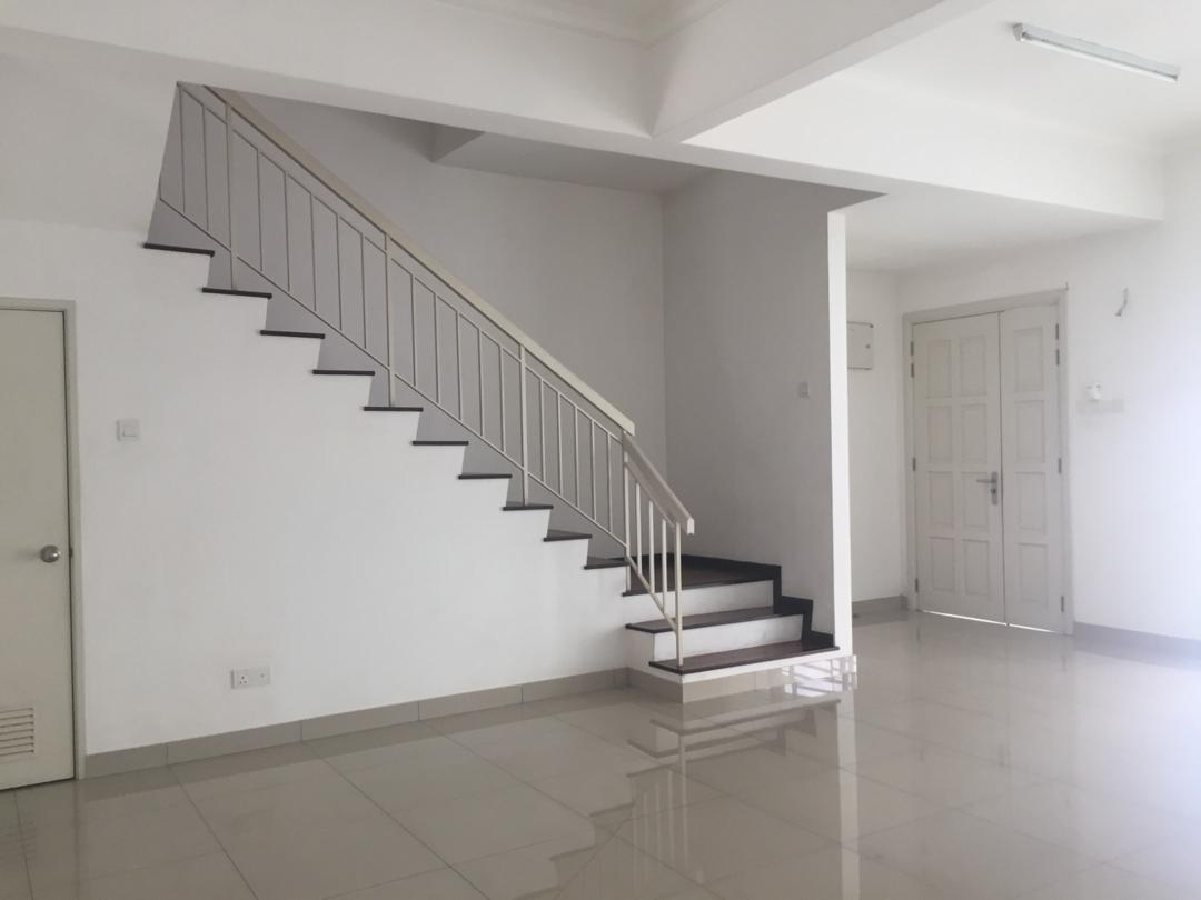2 storey Terraced house Kemuning Damai by jb - photo 3