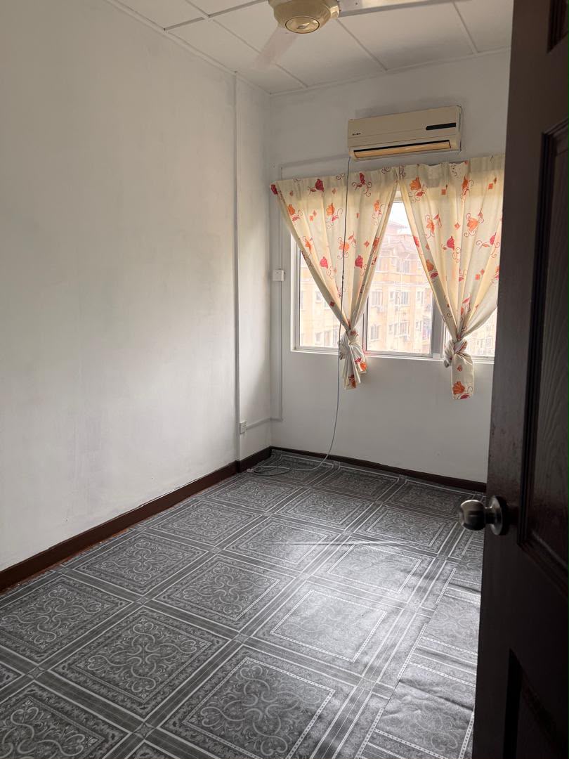 Good Unit Pangsapuri Cendana for rent by jb - photo 3