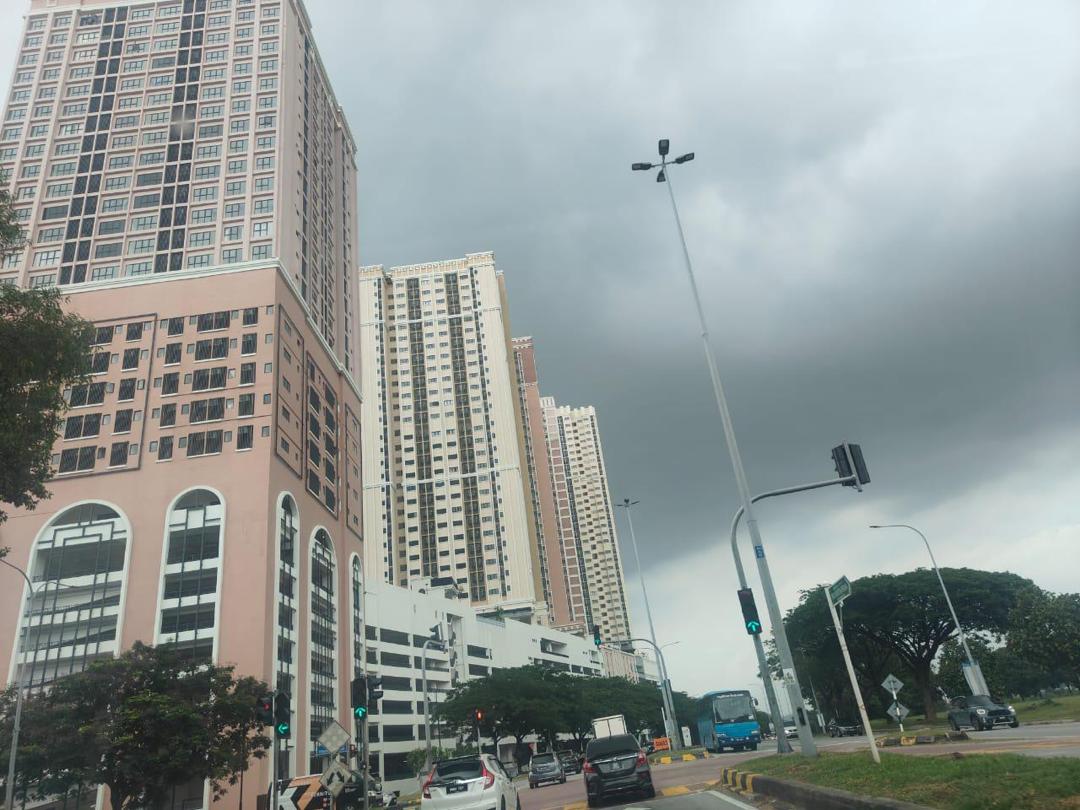 Fully furnished at Princeton Edusentral for rent - photo 4