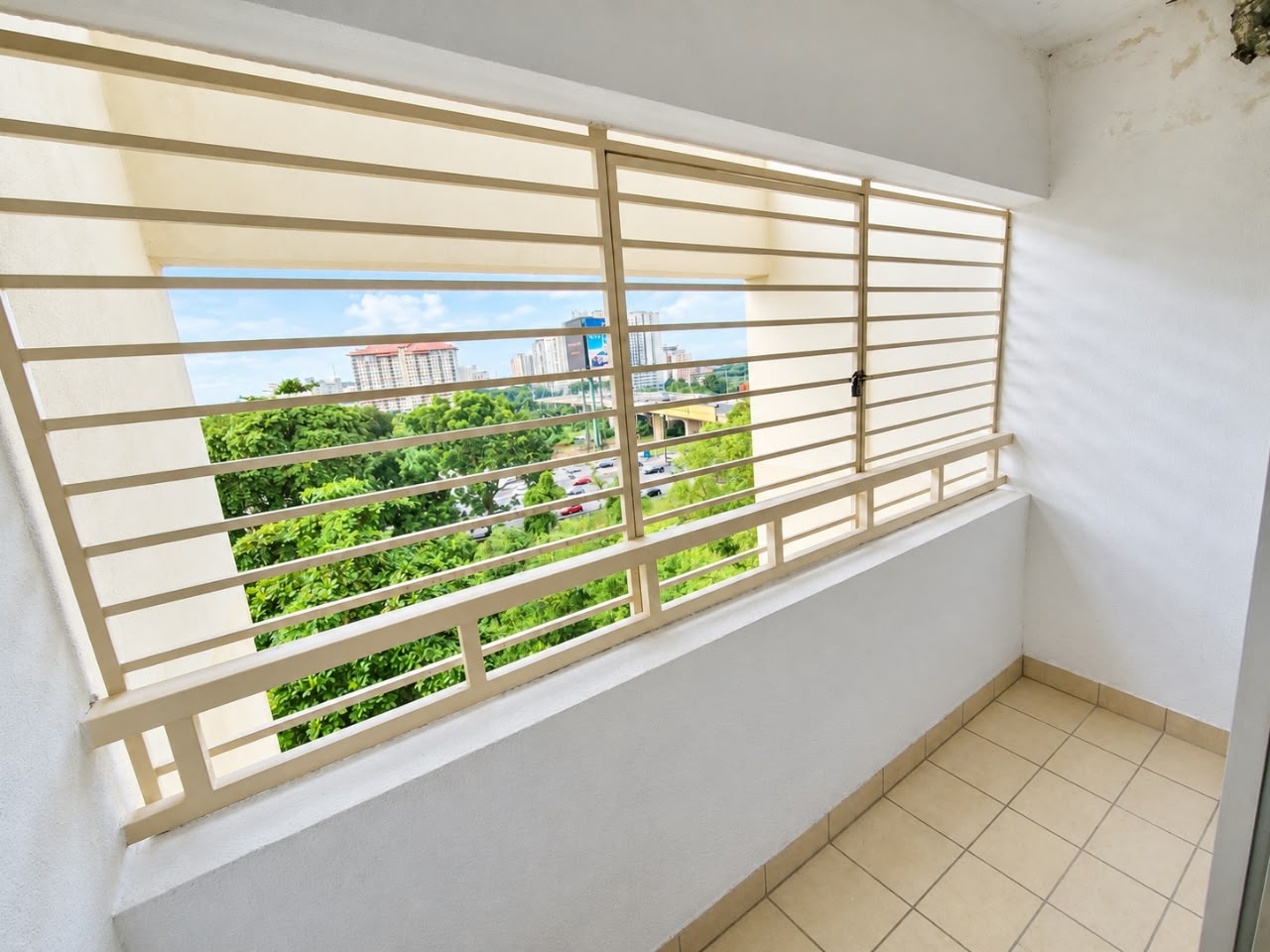 Good Unit Persanda Apartment for rent by jb - photo 3