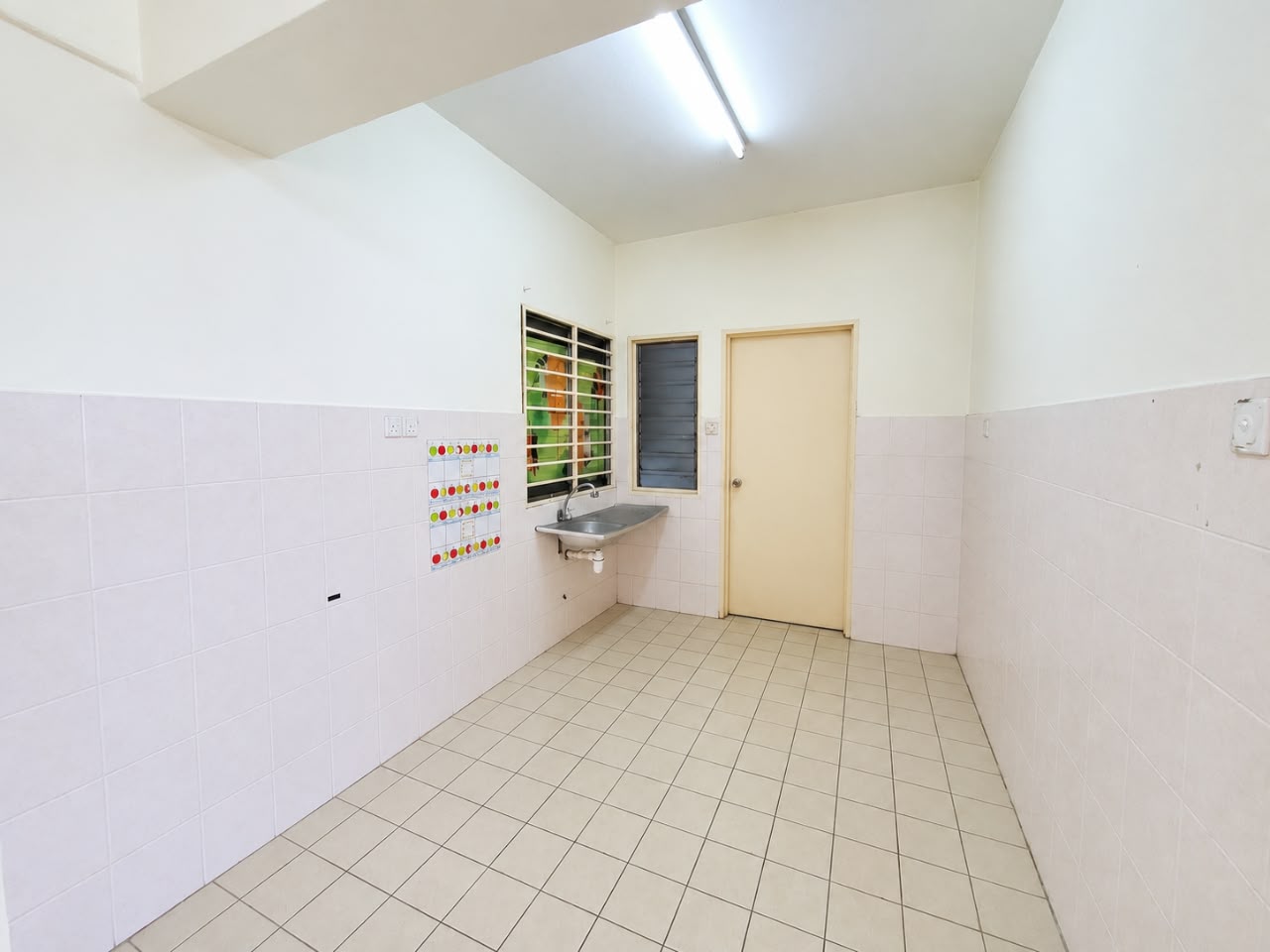 Good Unit Persanda Apartment for rent by jb - photo 4