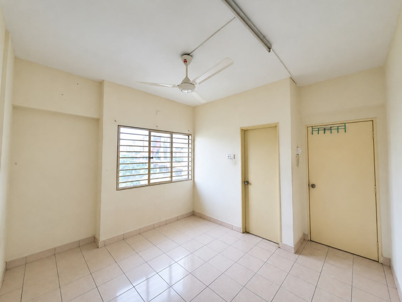 Good Unit Persanda Apartment for rent by jb - photo 5