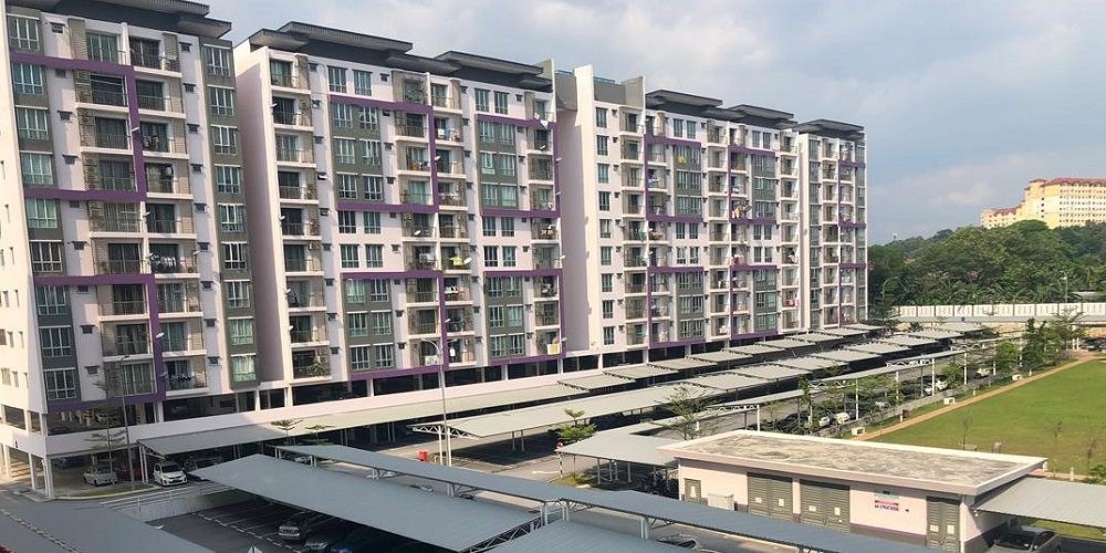 Green Suria Apartment - photo 2