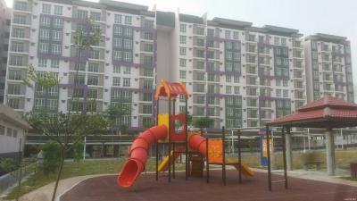 Green Suria Apartment - photo 3