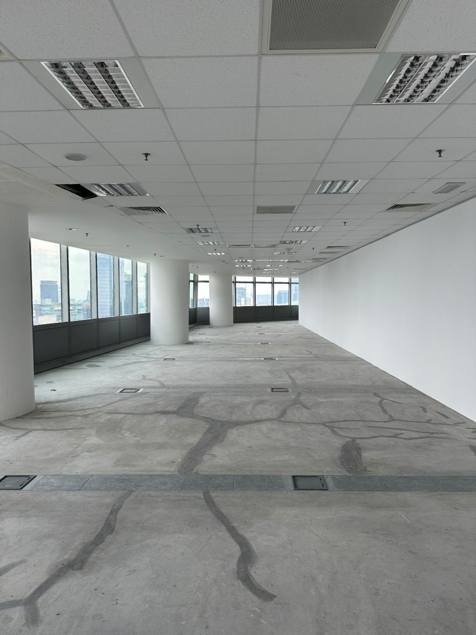 Naza Tower 3800sf - photo 11