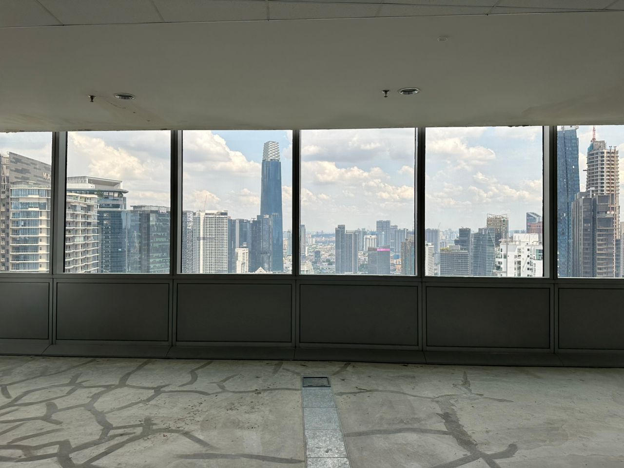 Naza Tower 3800sf - photo 12
