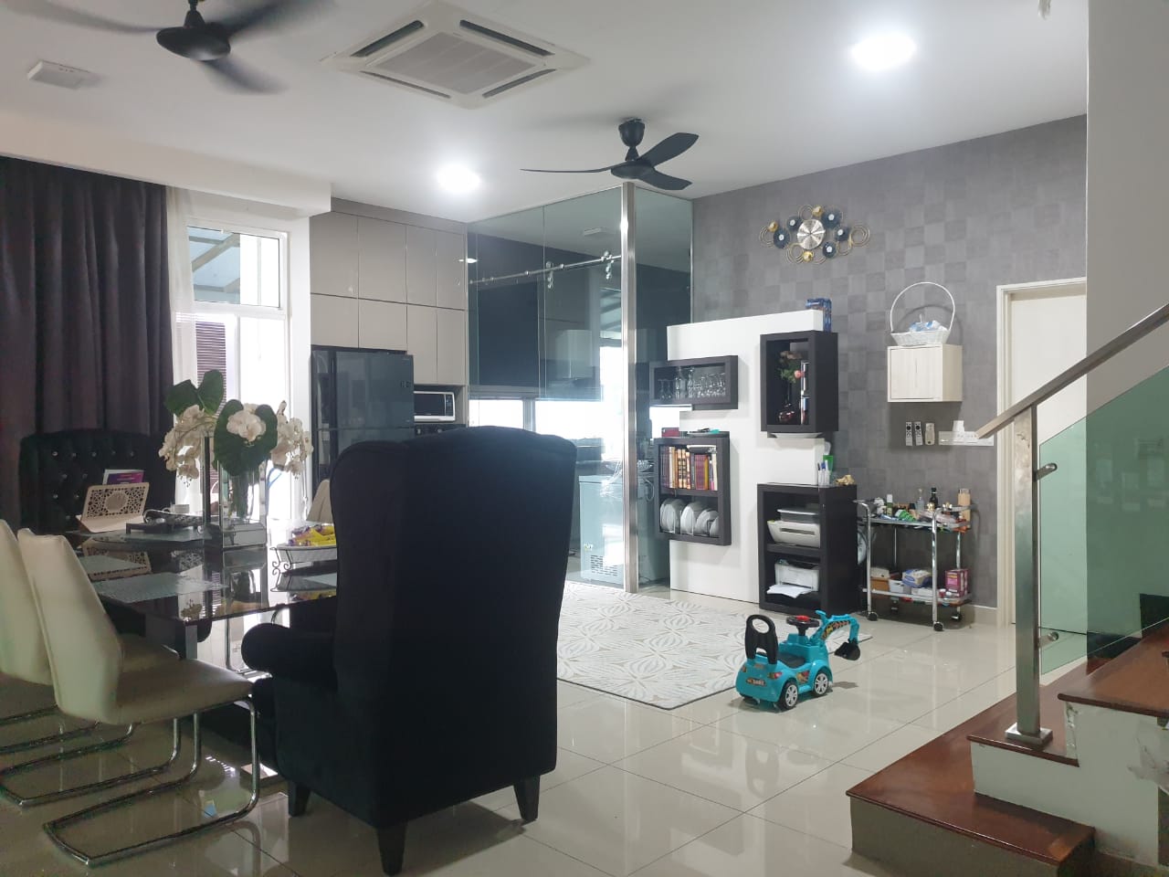 Clover Garden Residence - photo 4