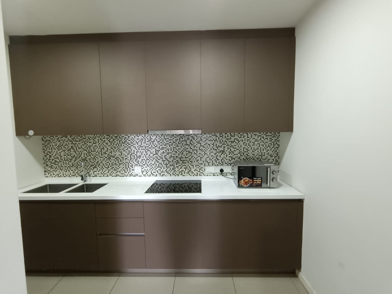 Seventeen Mall and Residences Sales - photo 7