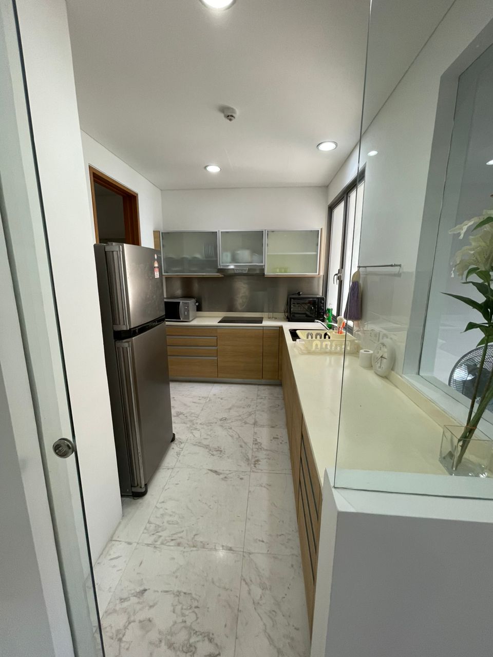 High floor corner fully furnished unit - photo 4