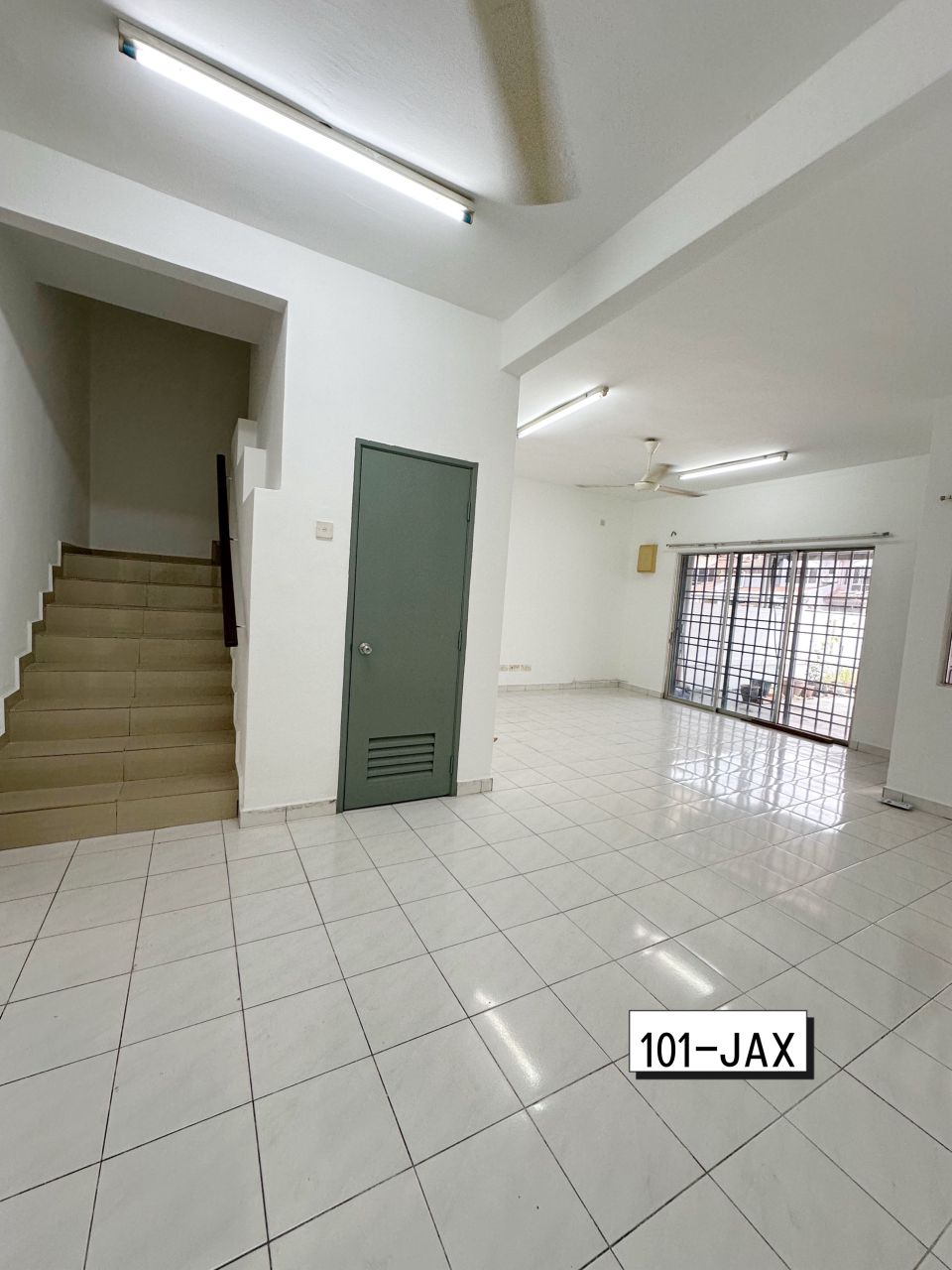 Bandar Botanic Angsana Double Storey House - photo 2