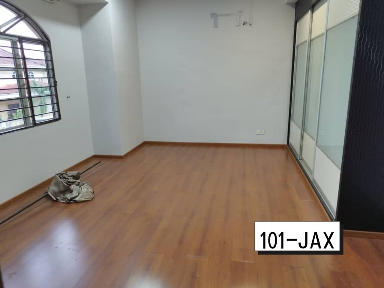 Taman Menara Maju Klang 2-Storey Cluster Semi-D - photo 5