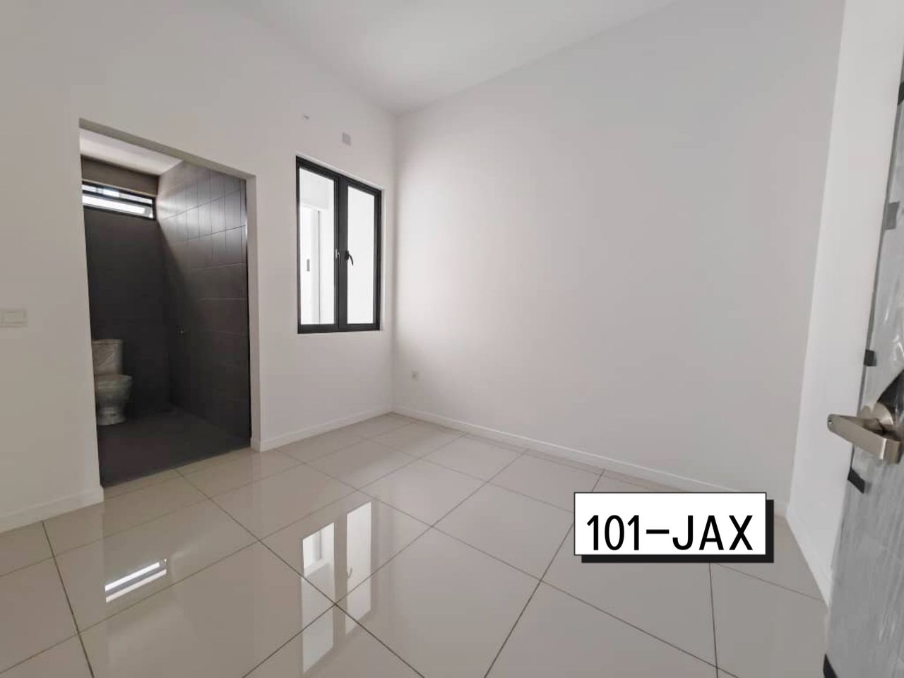 Nadira Bandar Bukit Raja Double Storey House - photo 4