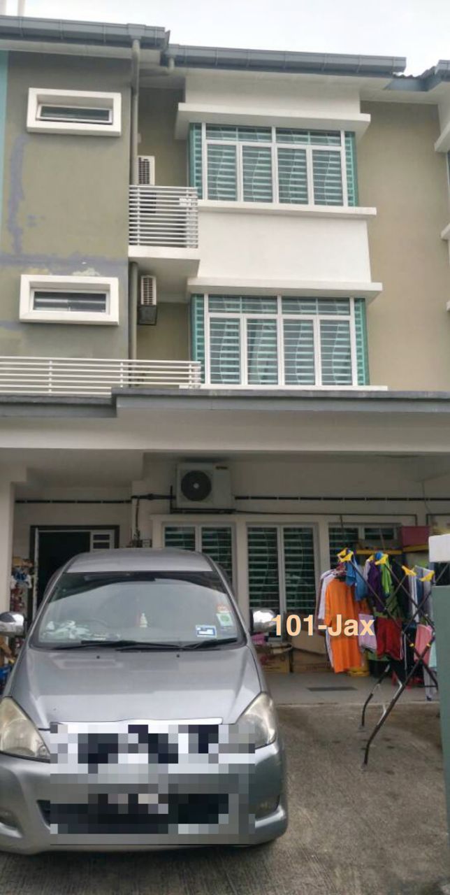 Kerongsang Bandar Pu ...