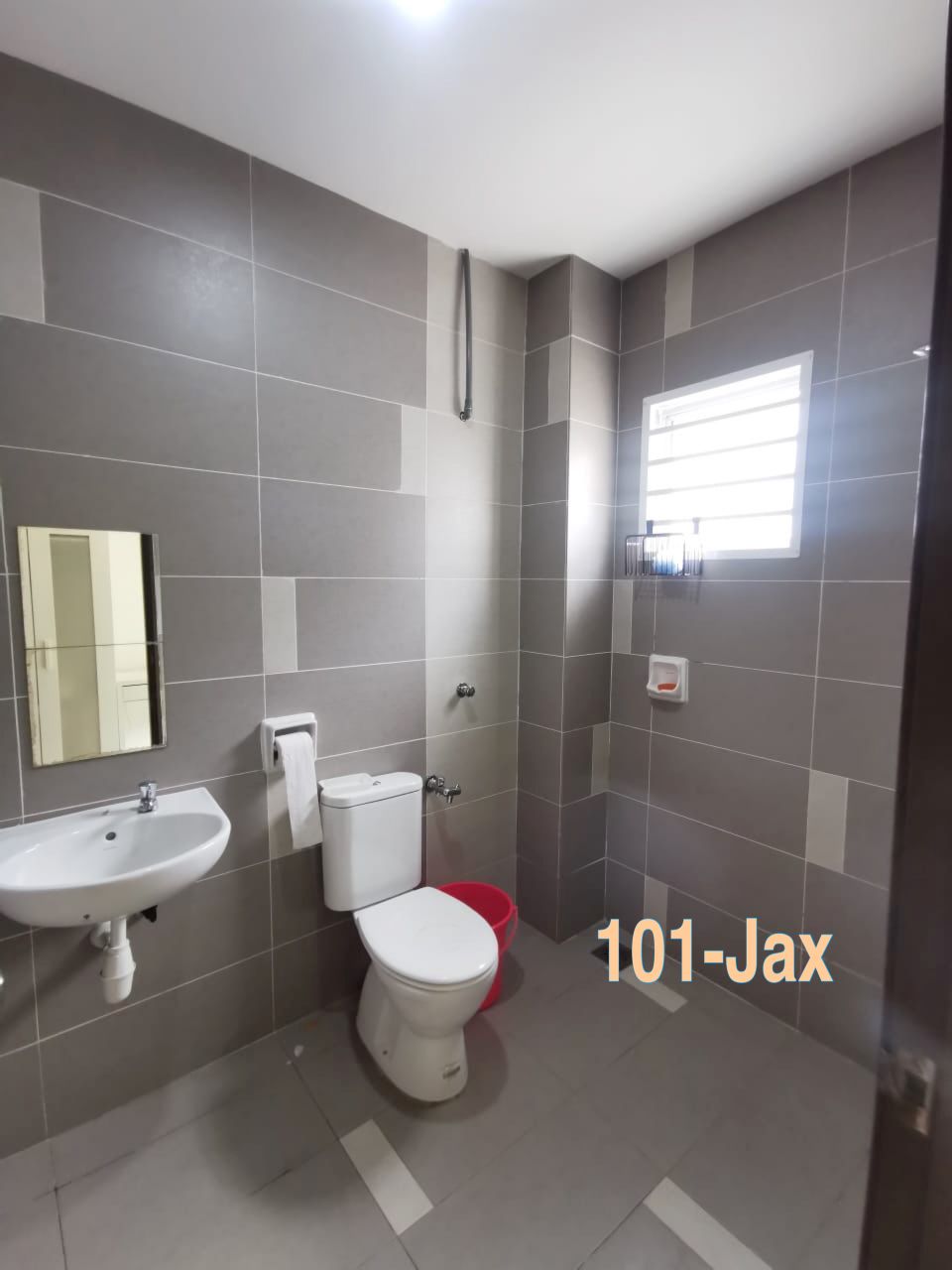Kerongsang Bandar Puteri Two and Half Storey House - photo 8