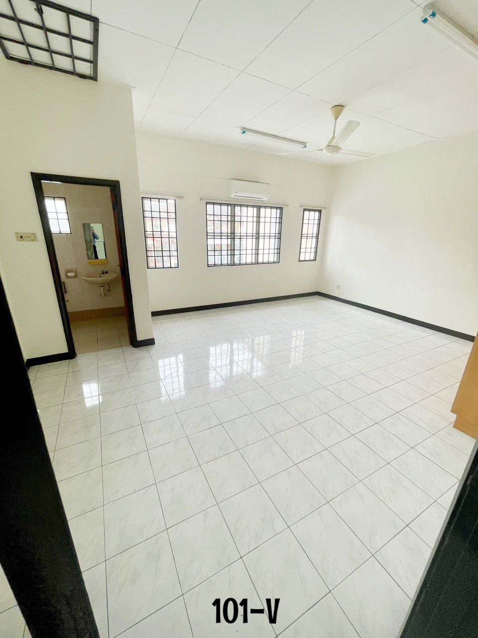 Bukit Rimau Shah Alam Double Storey House - photo 4