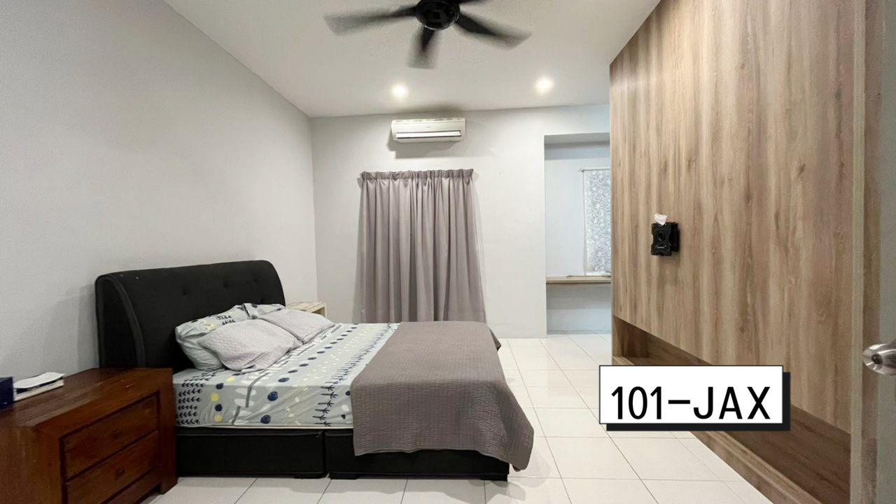 Lrg Samarinda Taman Mesra Klang 2Sty Corner House - photo 5