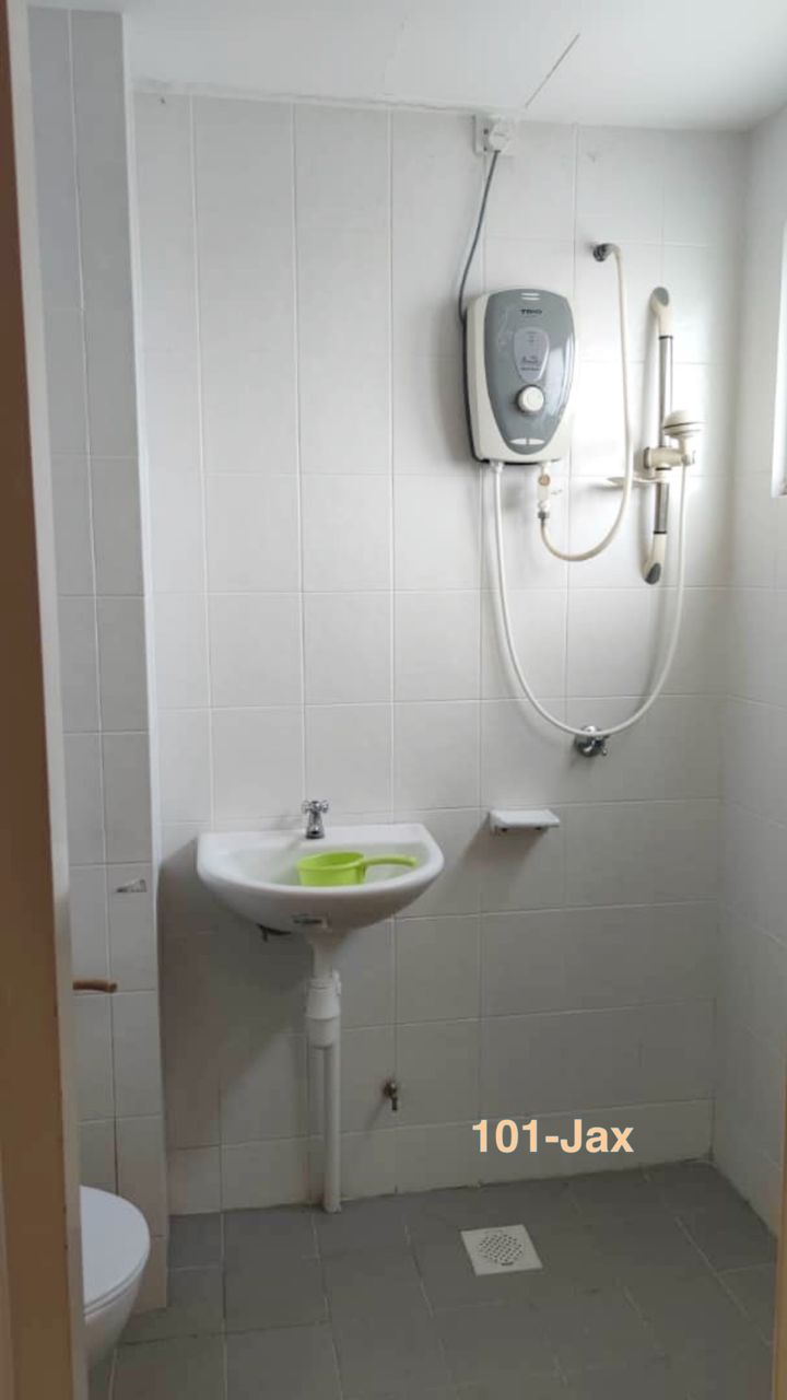 Seri Pinang Apartment Setia Alam Corner Unit - photo 9