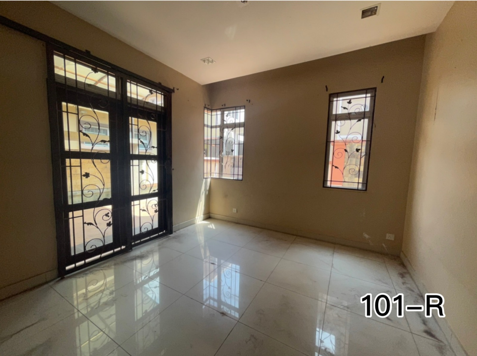 Aman Perdana Klang Double Storey Bungalow - photo 5