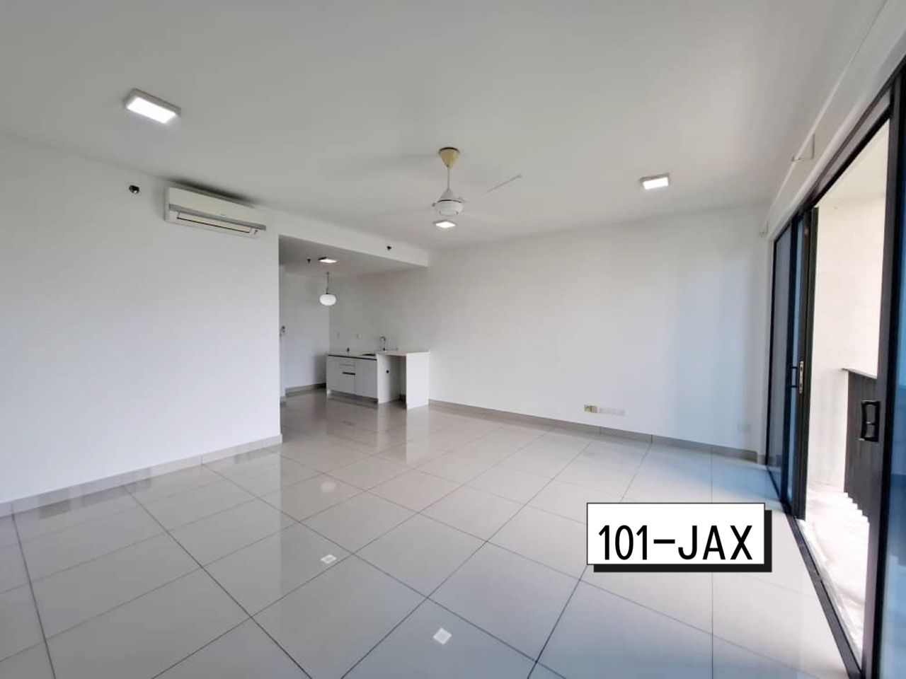 Trefoil Setia Alam Studio Unit - photo 2