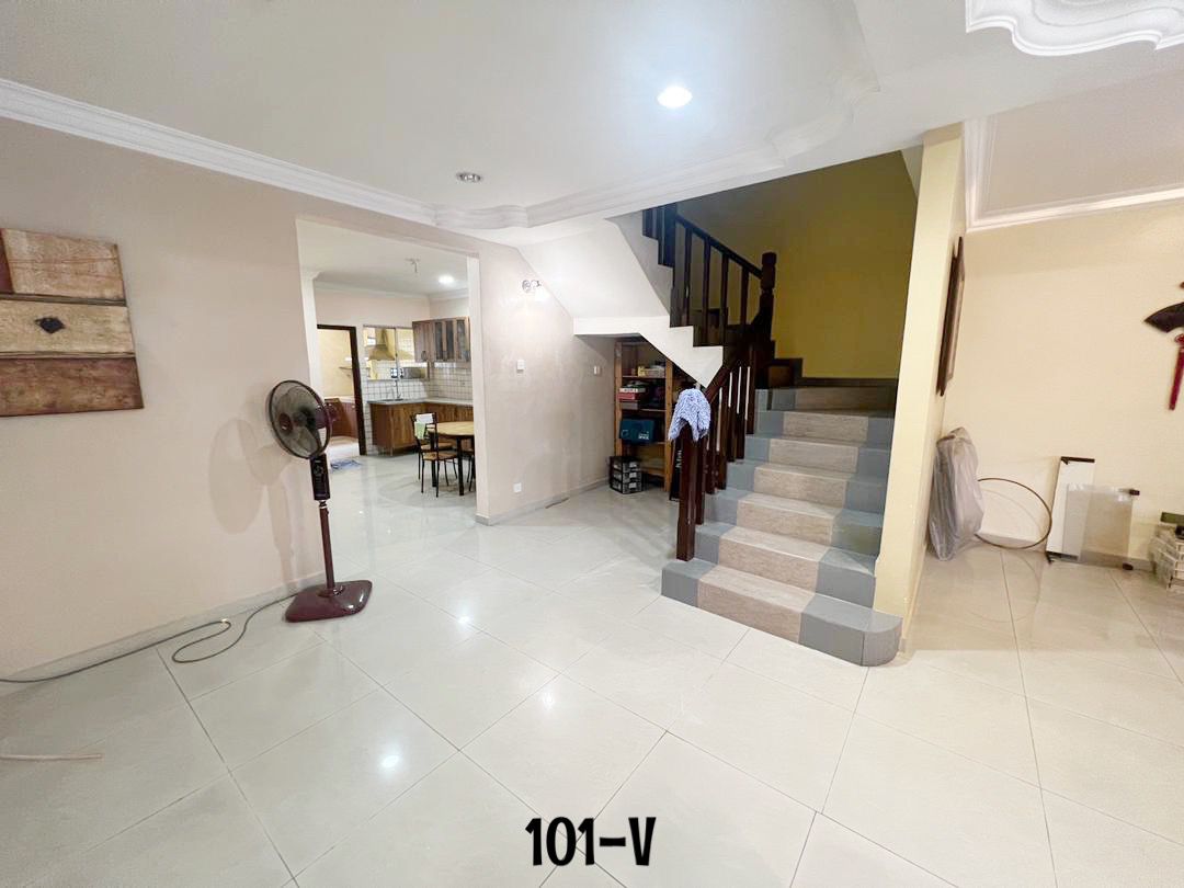 Bandar Bukit Tinggi 1 Klang 2 Half Storey House - photo 2