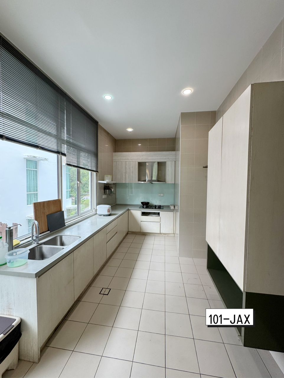 Tropika Setia Eco Park 3-Storey Zero-lot Bungalow - photo 5